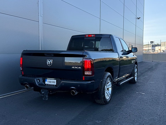 Dodge RAM 1500 14 of 30