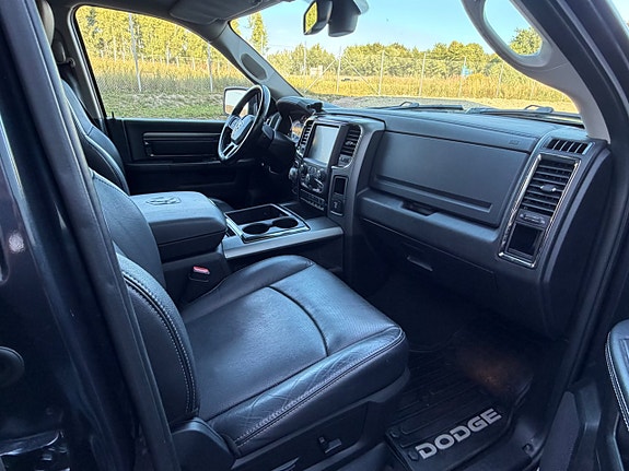 Dodge RAM 1500 23 of 30