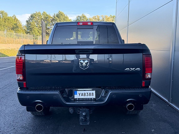 Dodge RAM 1500 8 of 30