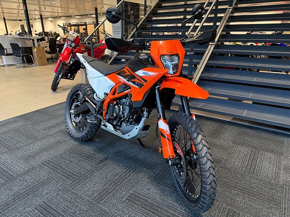 KTM 125 Enduro R 0% ränta 38mån 2 of 9