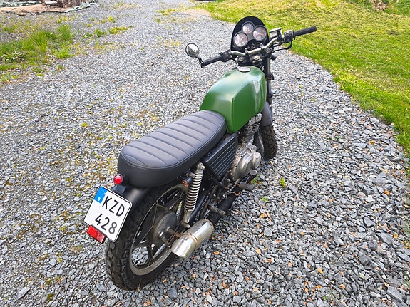 Suzuki GS 25 X 4 of 4