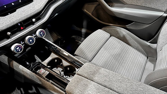 Skoda Superb 18 of 22