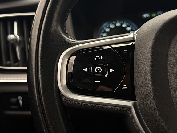 Volvo V60 Cross Country 20 of 30