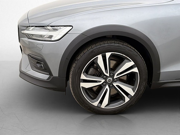 Volvo V60 Cross Country 29 of 30