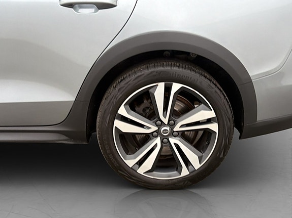 Volvo V60 Cross Country 30 of 30