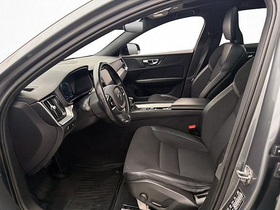 Volvo V60 Cross Country 12 of 30