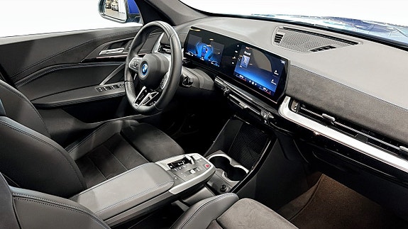 BMW X1 3 of 13