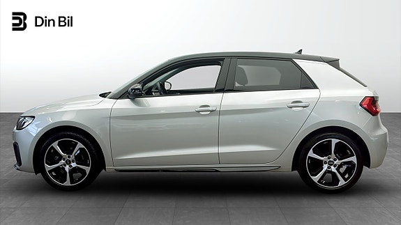 Audi A1 2 of 12