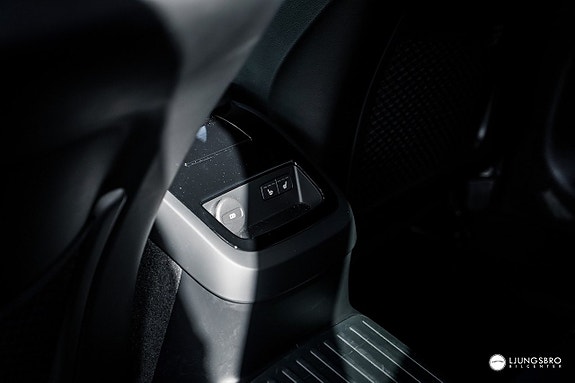 Volvo V60 17 of 18