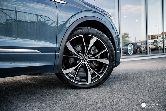 Volkswagen Tiguan 3 of 20