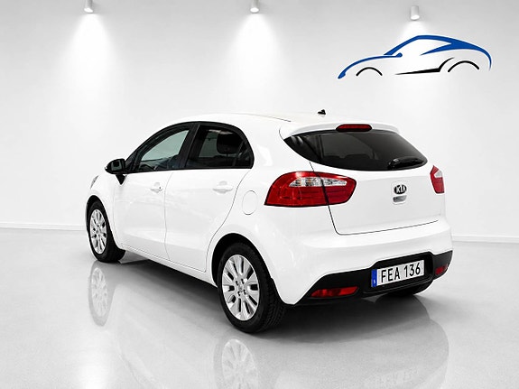 Kia Rio 5 of 15
