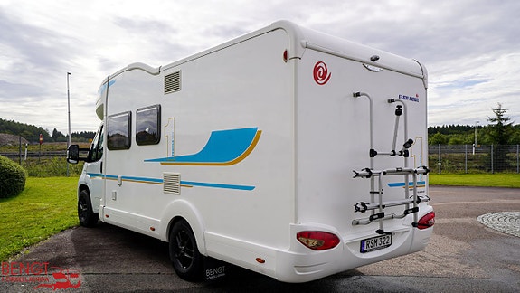 Eura Mobil Profila ONE 690 QB | Queenbädd | Taksäng 2 of 21