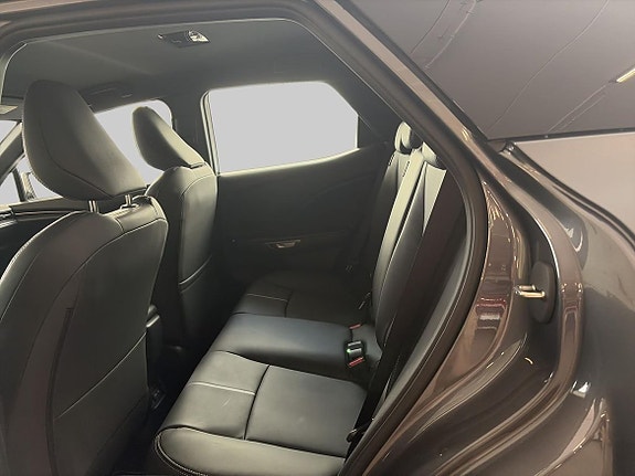 Lexus LBX 14 of 16
