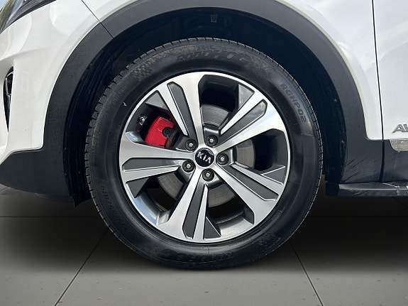 Kia Sorento 14 of 27