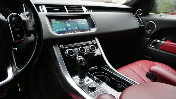 Land Rover Range Rover Sport 9 of 10