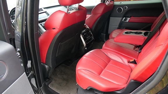 Land Rover Range Rover Sport 8 of 10