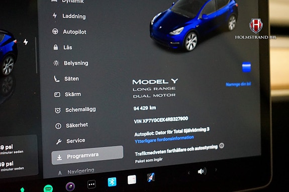Tesla Model Y 17 of 21