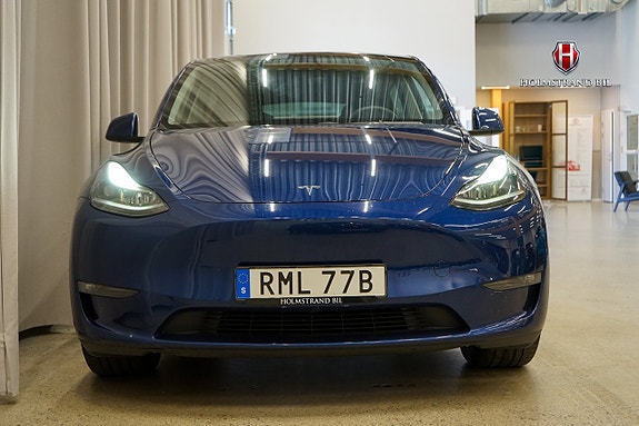 Tesla Model Y 6 of 21