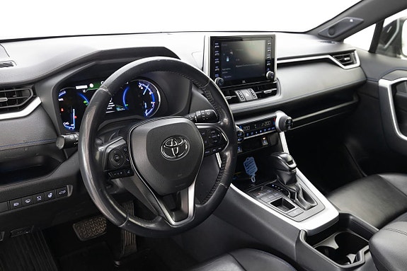 Toyota RAV4 18 of 23