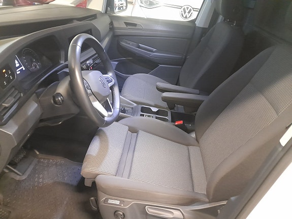 Volkswagen Caddy Maxi 9 of 12