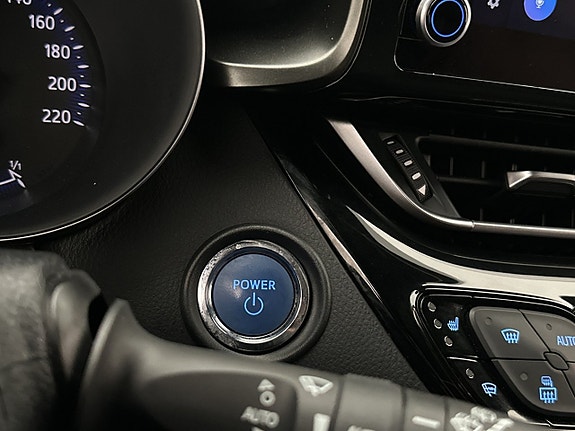 Toyota C-HR 22 of 30