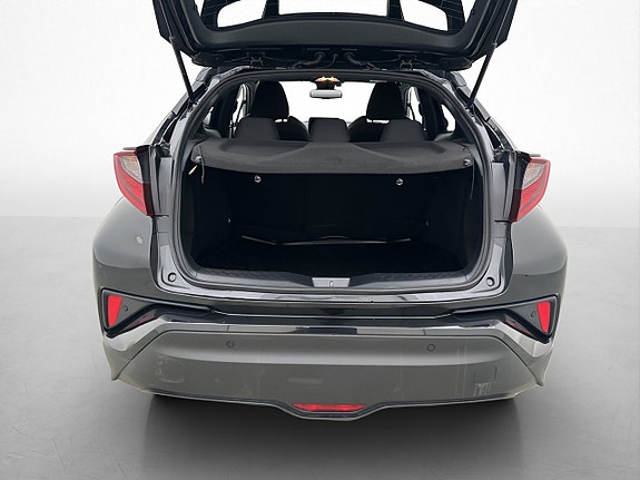 Toyota C-HR 9 of 30