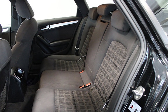Audi A4 11 of 16