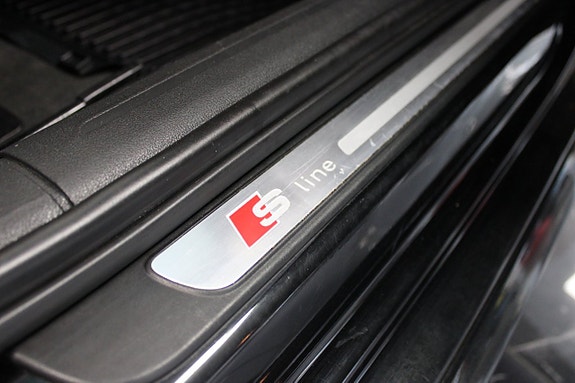 Audi A4 14 of 16