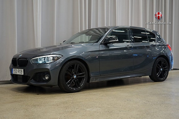 BMW 118i 3 of 22
