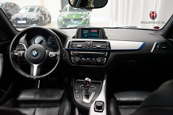 BMW 118i 11 of 22