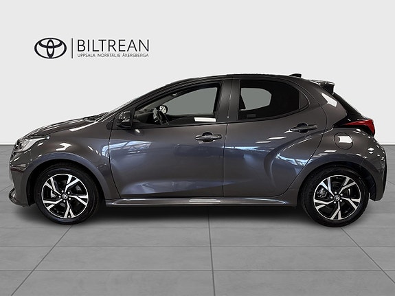 Toyota Yaris 4 of 12