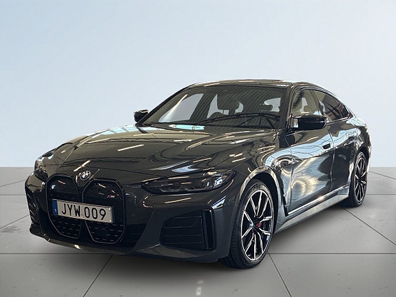 BMW i4 16 of 26