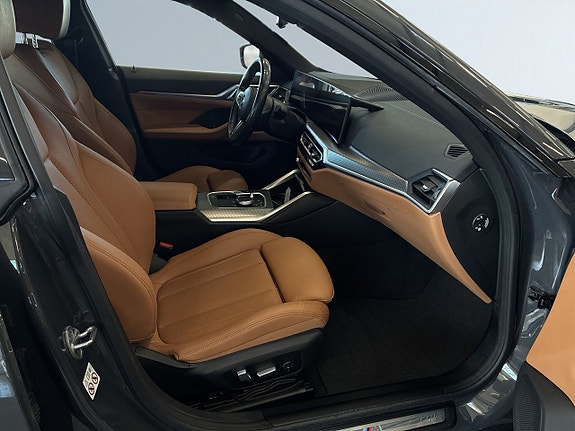 BMW i4 10 of 26
