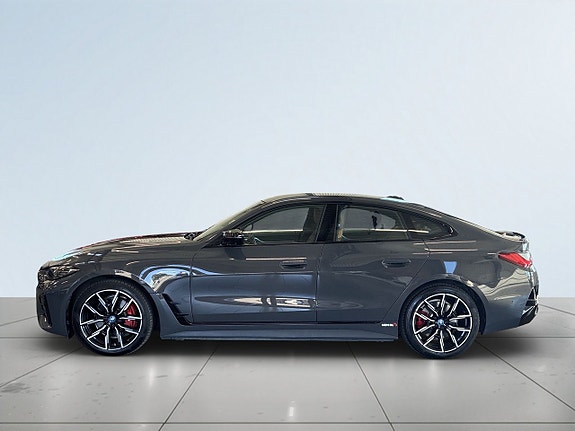 BMW i4 4 of 26