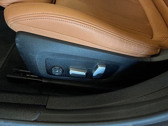 BMW i4 18 of 26