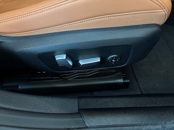BMW i4 17 of 26