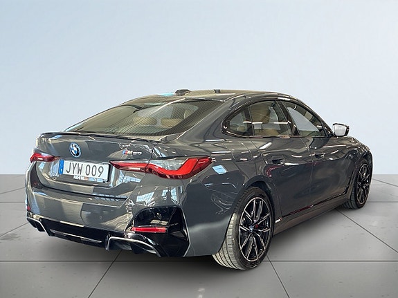BMW i4 6 of 26
