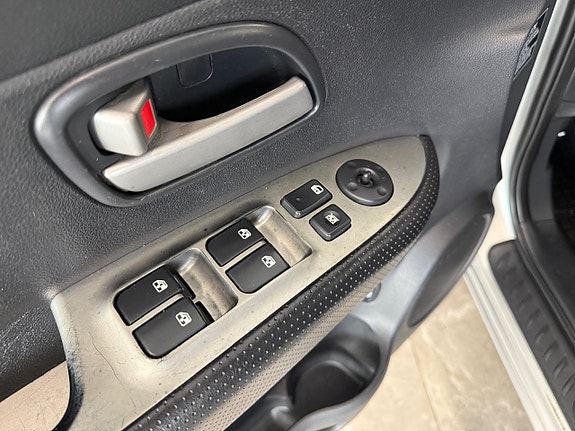 Kia Carens 20 of 20
