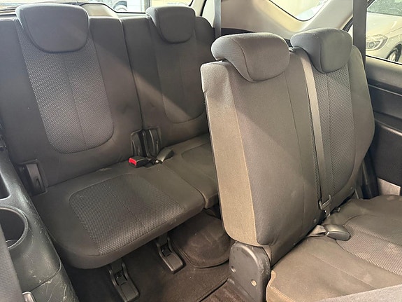 Kia Carens 18 of 20