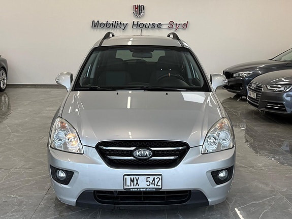 Kia Carens 6 of 20