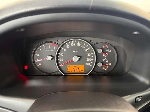 Kia Carens 16 of 20