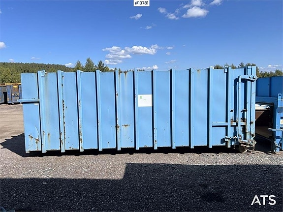 RHD 200 komprimator med container (59,000:- ex moms) 23 of 24