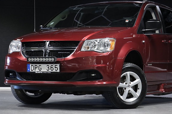 Dodge Grand Caravan 4 of 21