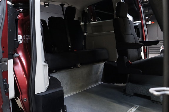 Dodge Grand Caravan 12 of 21
