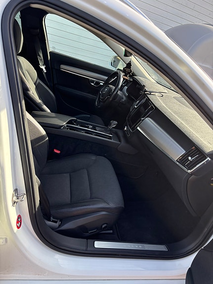 Volvo V90 8 of 10