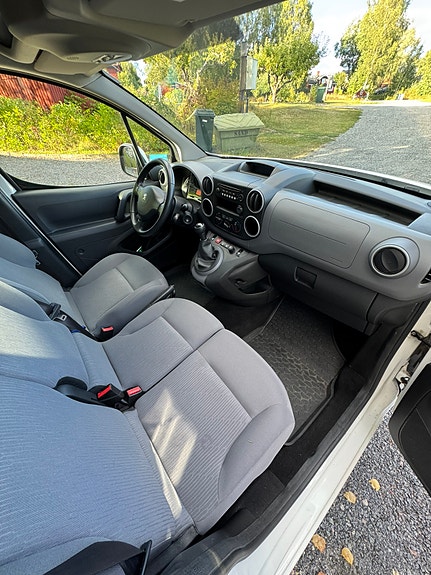Peugeot Partner 9 of 9