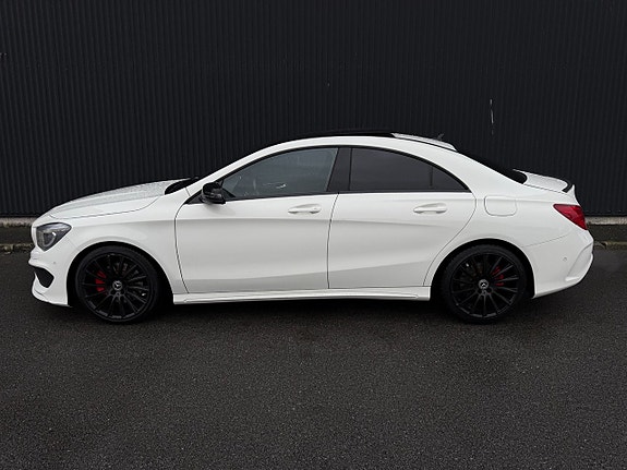 Mercedes-Benz CLA220 d 4 of 16