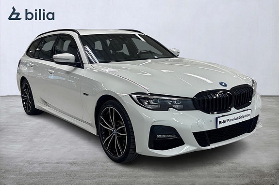 BMW 330e 18 of 19