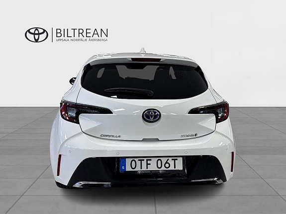 Toyota Corolla 6 of 13
