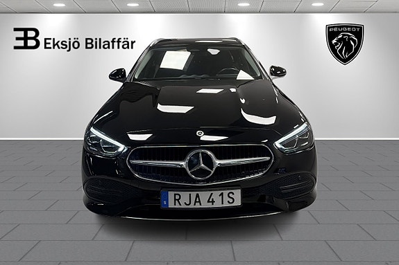 Mercedes-Benz C300 2 of 21
